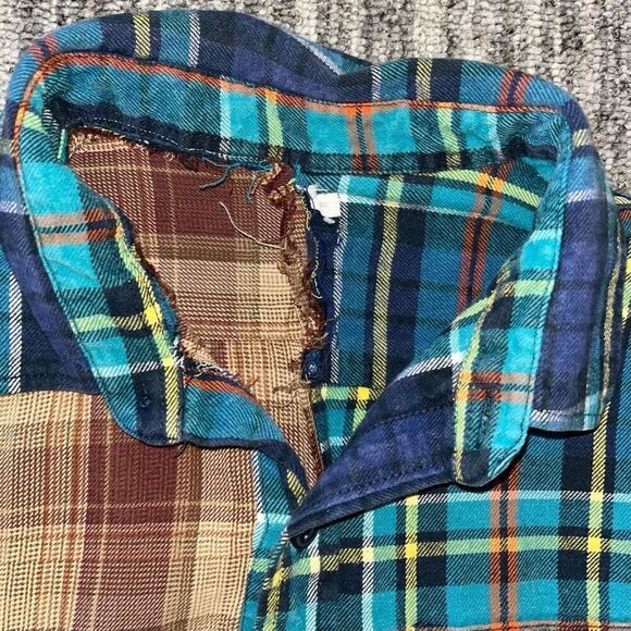 Modified Womens Shirt Sz Medium Blue Brown Plaid Long Sleeves Button Up Unique - Picture 2 of 6